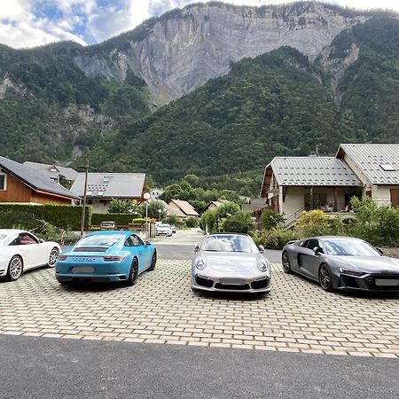 hôtel oberland Le Bourg-dʼOisans Exterior foto