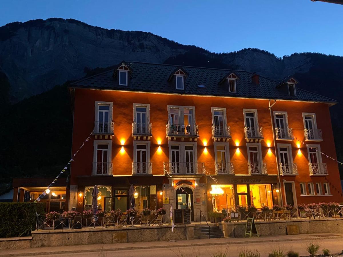 hôtel oberland Le Bourg-dʼOisans Exterior foto