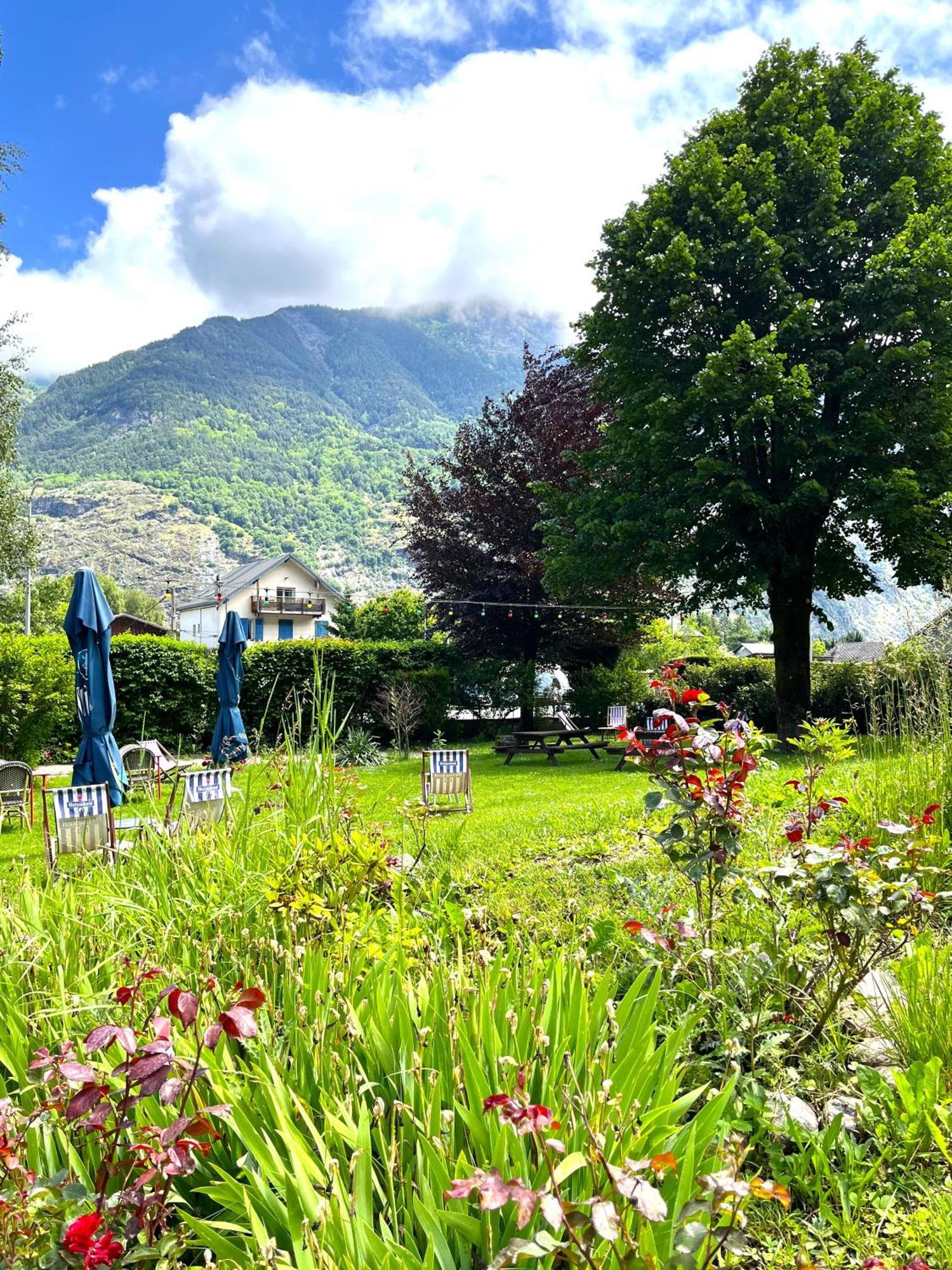 hôtel oberland Le Bourg-dʼOisans Exterior foto